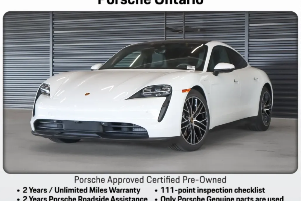 2023 Porsche Taycan photo 1
