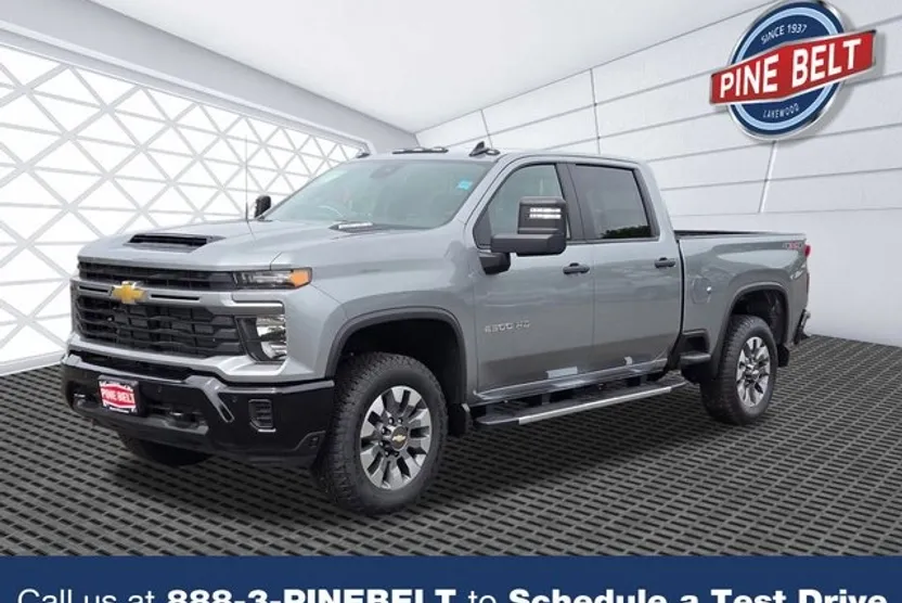 2025 Chevrolet Silverado 2500HD Custom photo 1