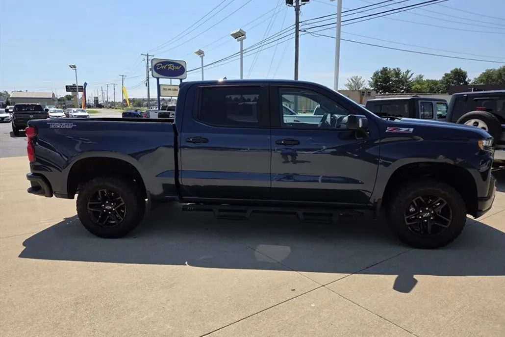 2019 Chevrolet Silverado 1500 LT Trail Boss photo 1