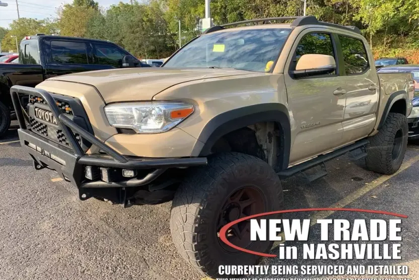 2018 Toyota Tacoma SR photo 1
