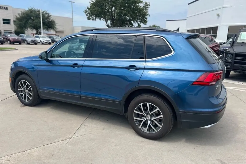2019 Volkswagen Tiguan SE Sport photo 1