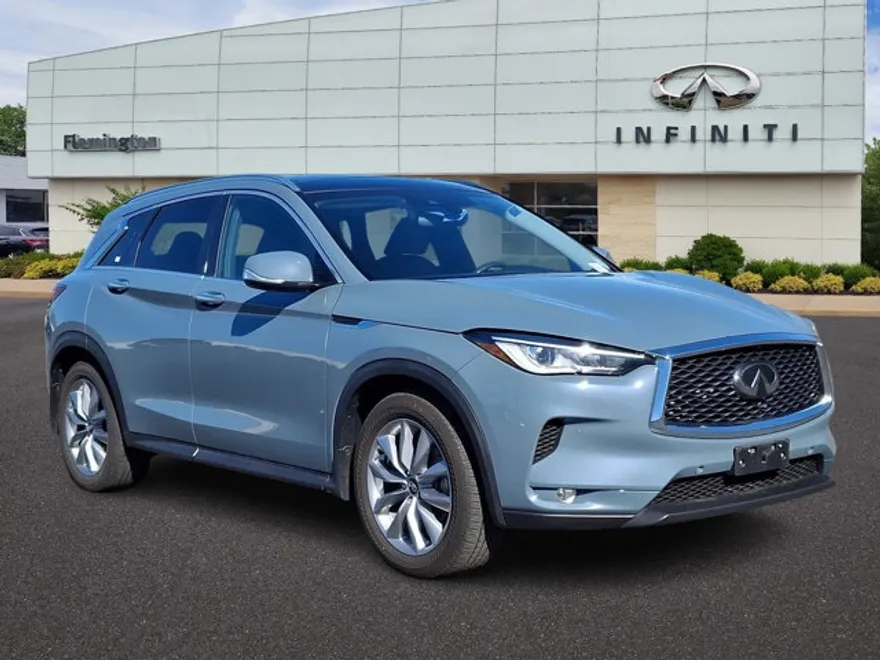 2022 Infiniti QX50 Essential photo 1