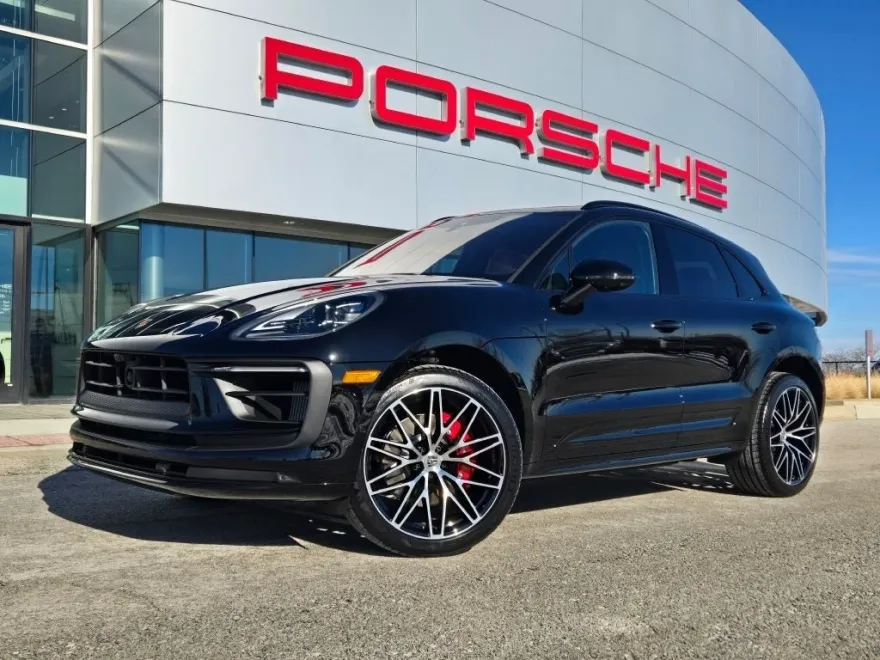 2025 Porsche Macan S photo 1
