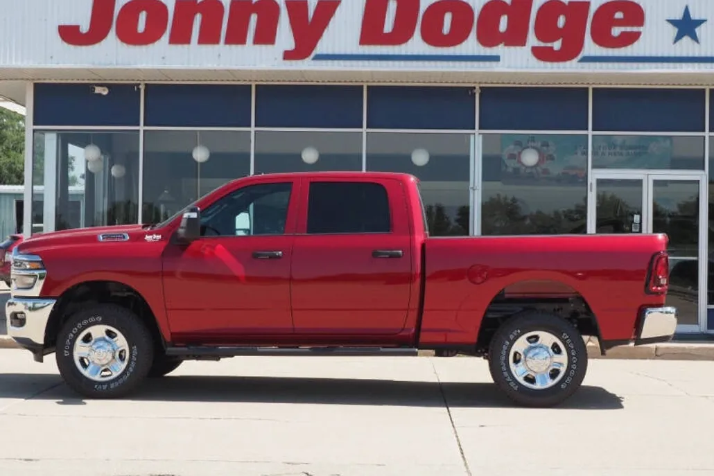 2025 Ram 2500 Tradesman photo 1
