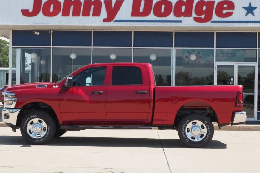 2025 Ram 2500 Tradesman photo 1