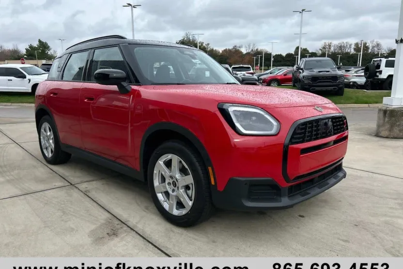 2025 Mini Countryman Signature photo 1
