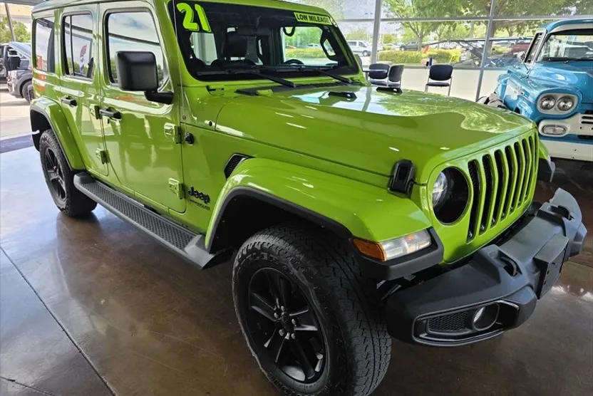 2021 Jeep Wrangler Unlimited Sahara Altitude photo 1