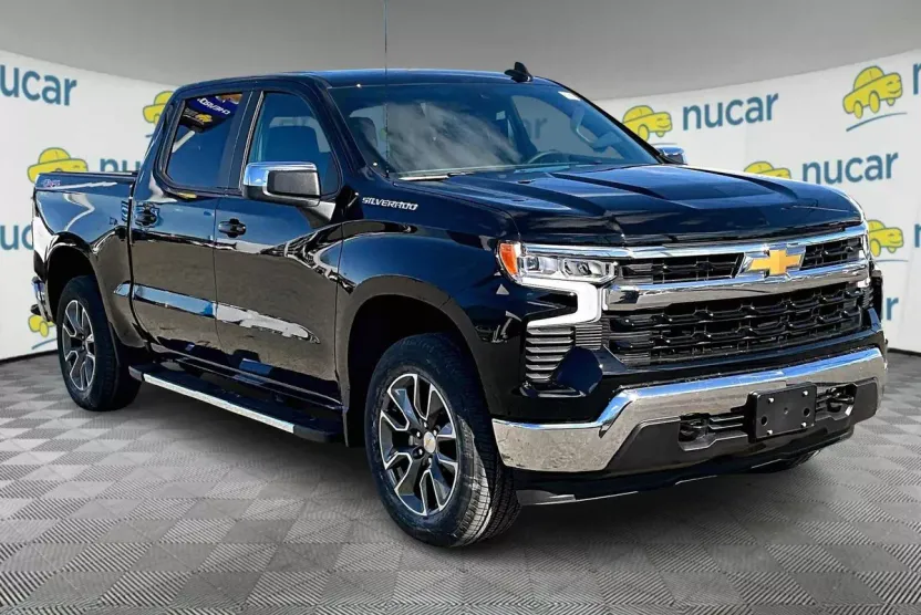 2025 Chevrolet Silverado 1500 LT photo 1