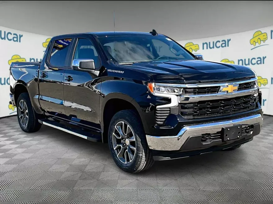 2025 Chevrolet Silverado 1500 LT photo 1