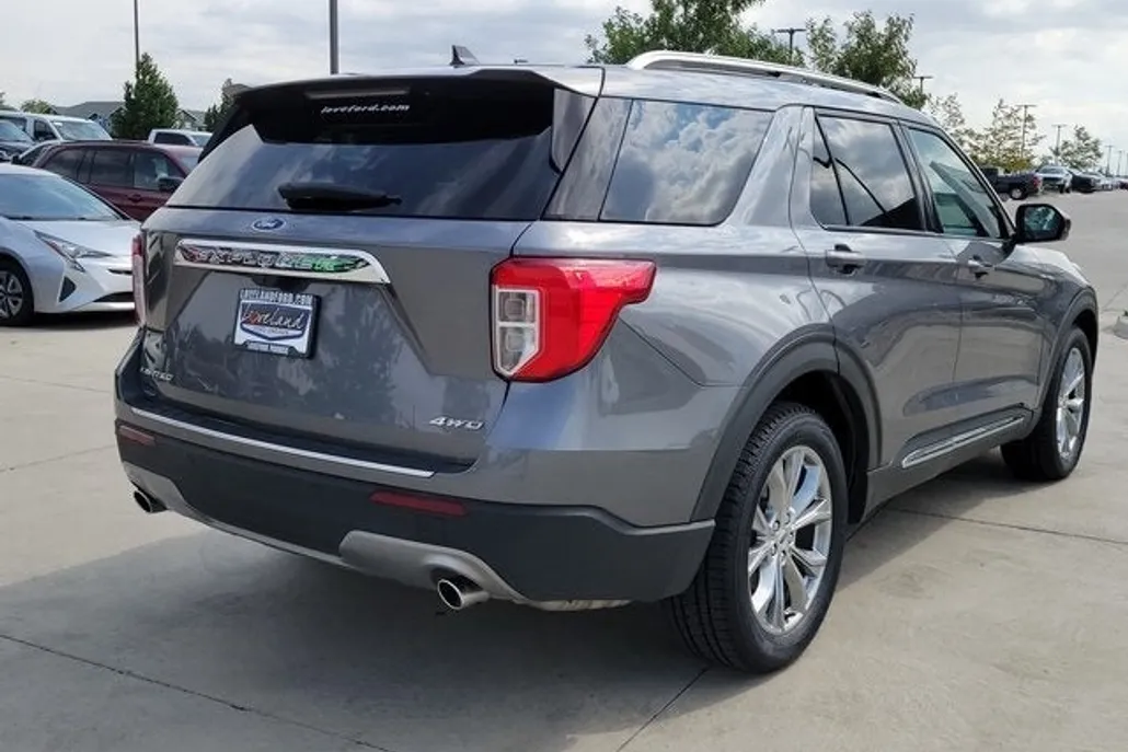 2023 Ford Explorer Limited photo 1