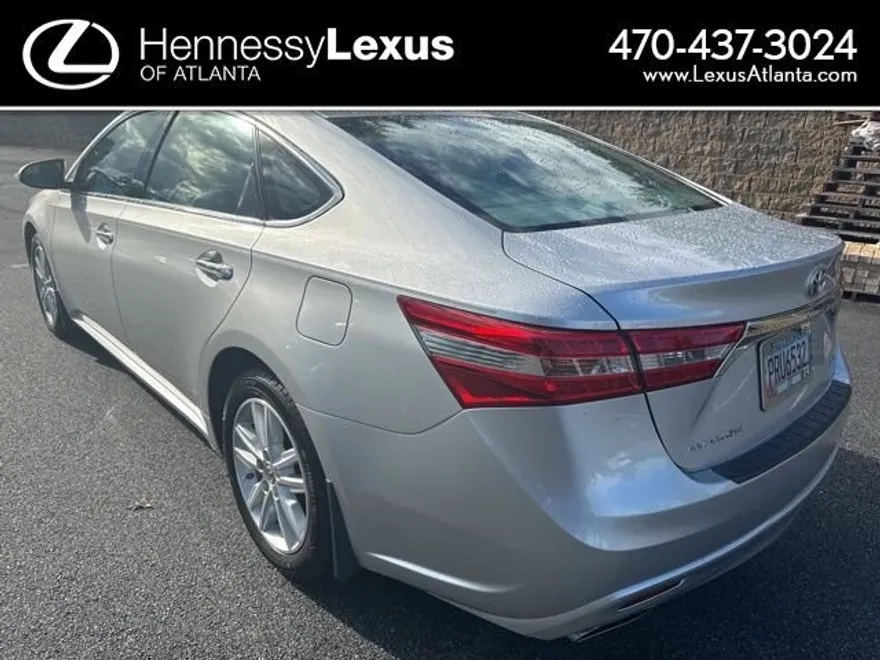 2013 Toyota Avalon XLE photo 1