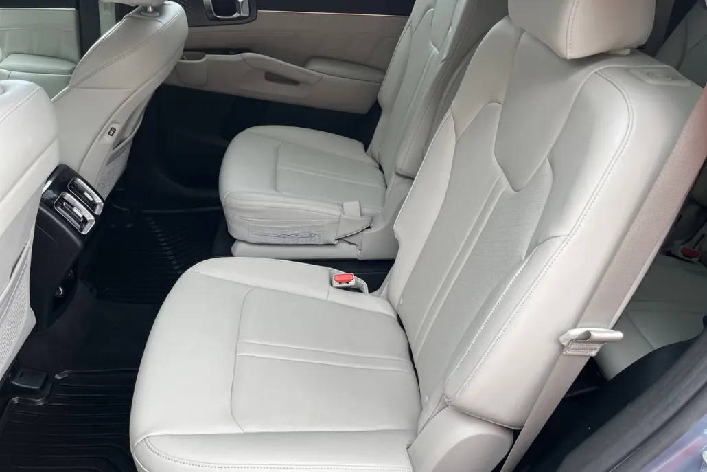 2023 Kia Sorento SX photo 1