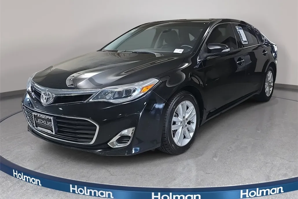 2013 Toyota Avalon XLE photo 1