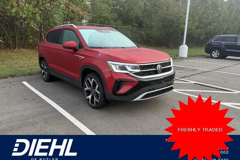 2023 Volkswagen Taos SEL photo 1