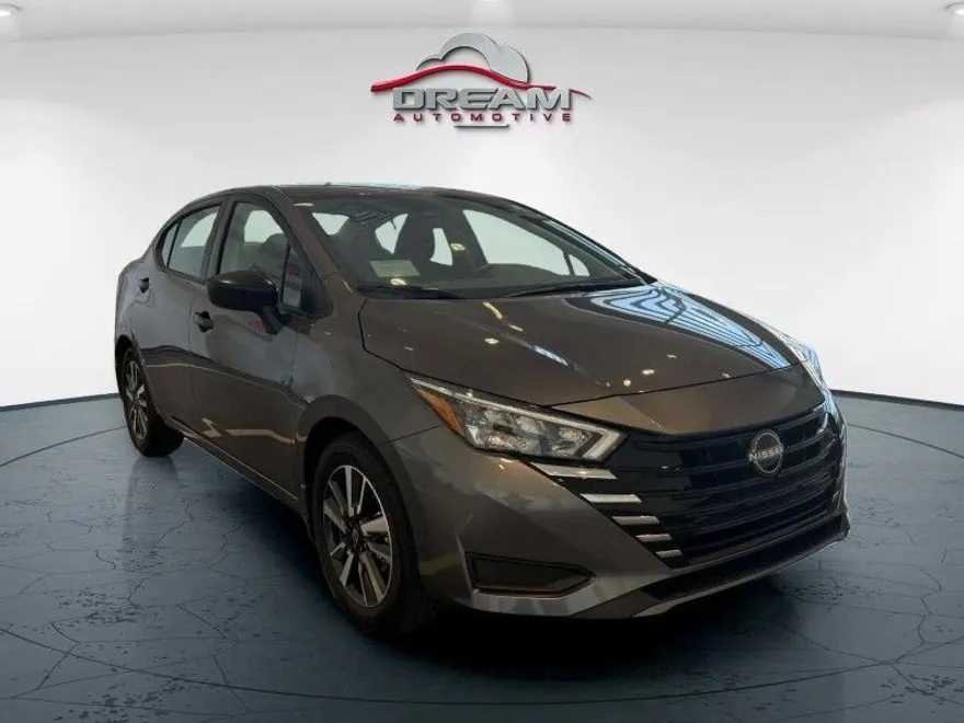 2025 Nissan Versa S photo 1