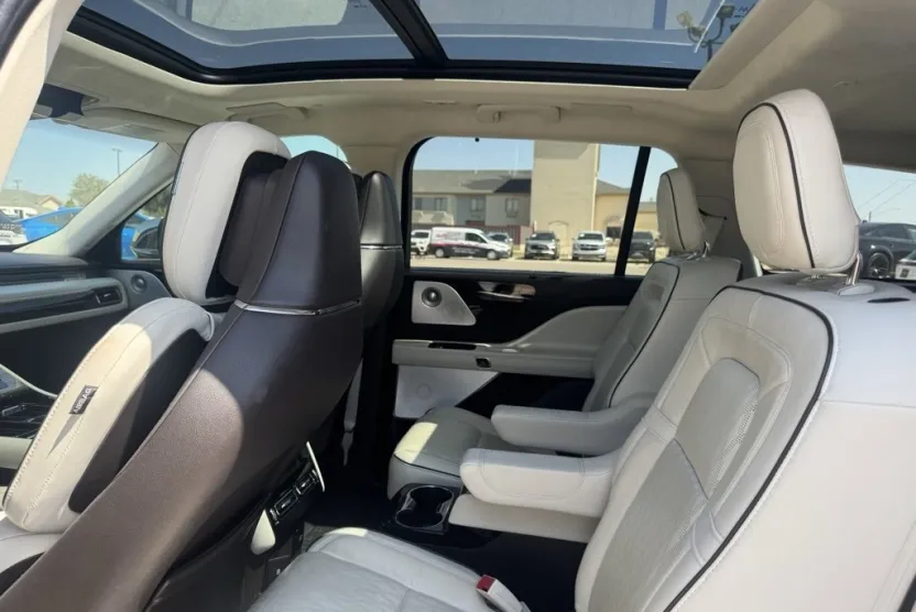 2021 Lincoln Aviator Black Label Grand Touring photo 1