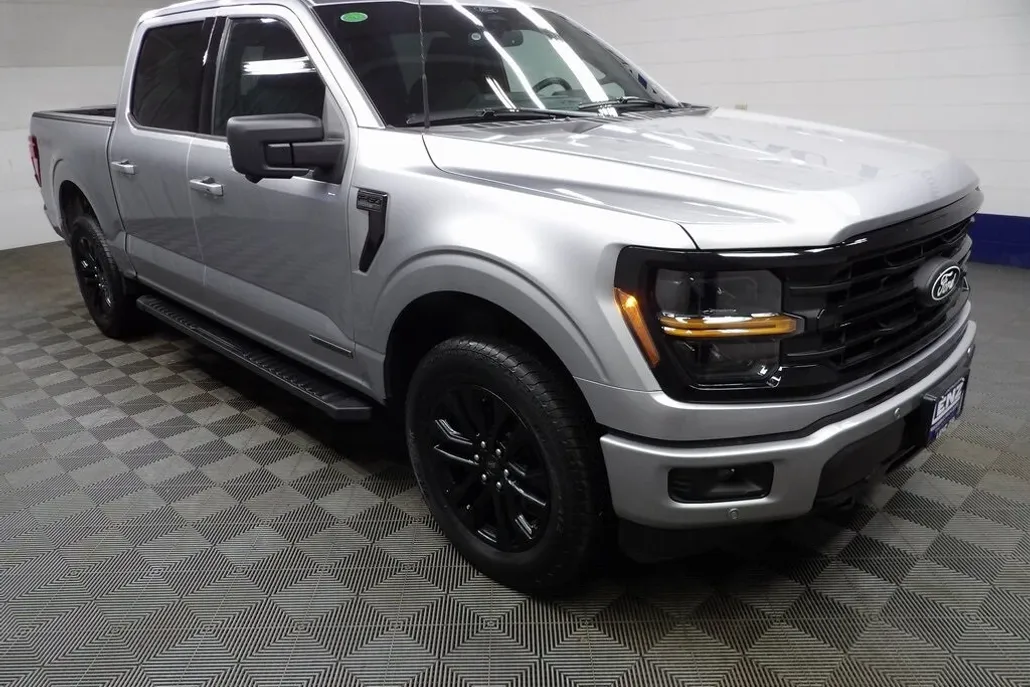 2024 Ford F-150 XLT photo 1