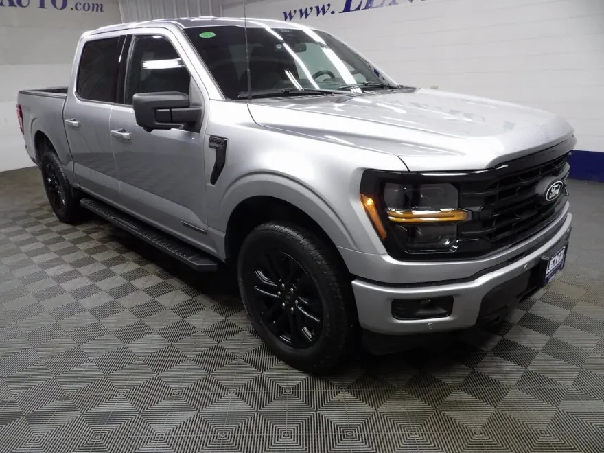 2024 Ford F-150 XLT photo 1