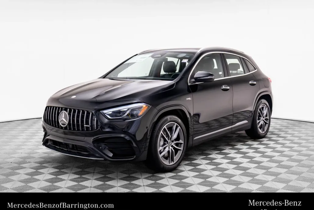 2026 Mercedes Benz GLA 35 AMG 4MATIC photo 1