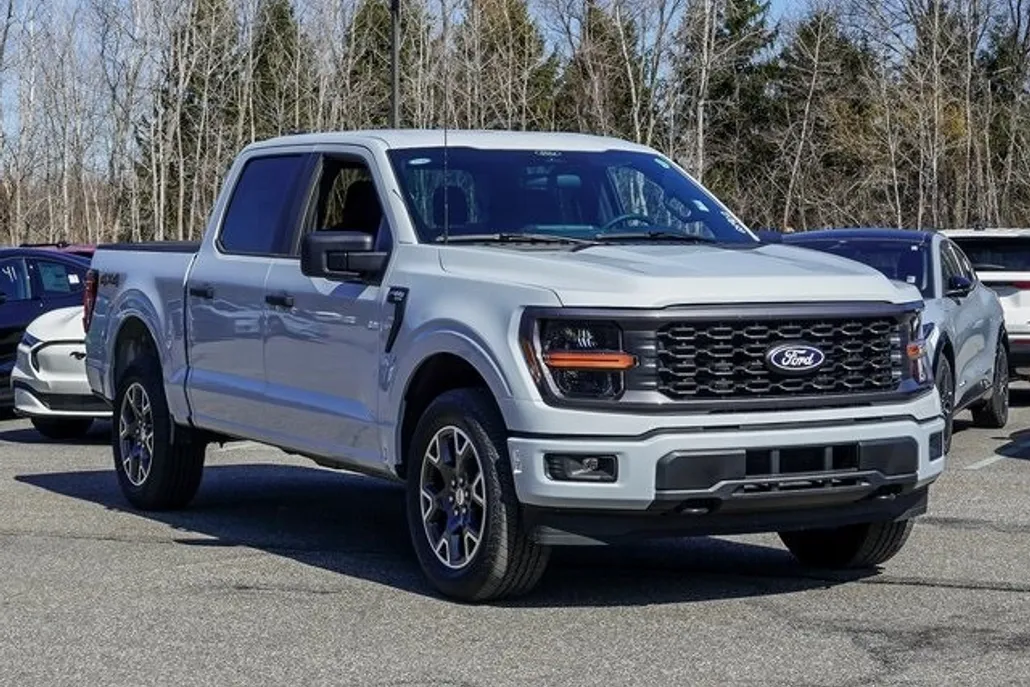 2025 Ford F-150 STX photo 1