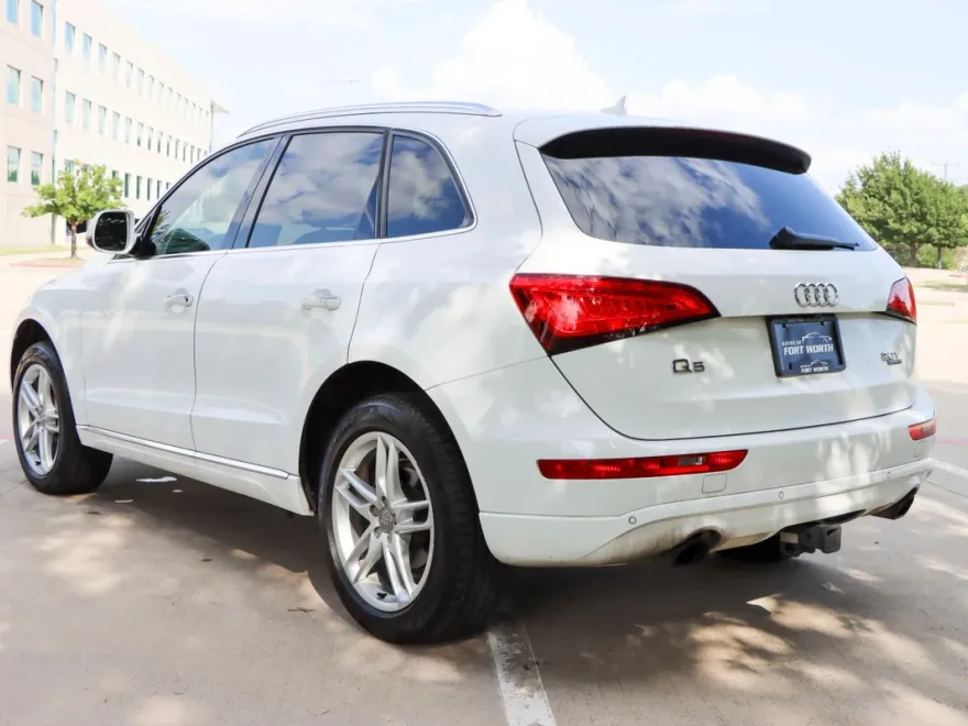 2017 Audi Q5 2.0T Premium Plus photo 1