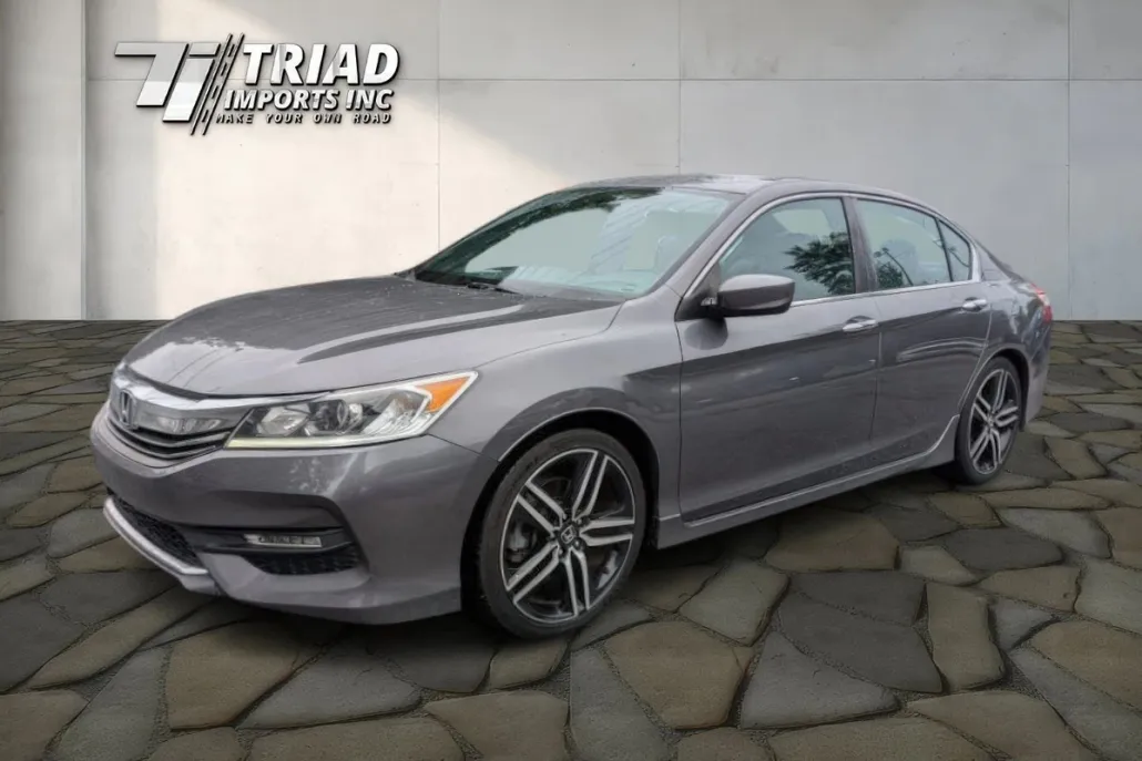 2017 Honda Accord Sport photo 1