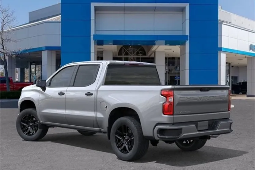 2026 Chevrolet Silverado 1500 Custom photo 1