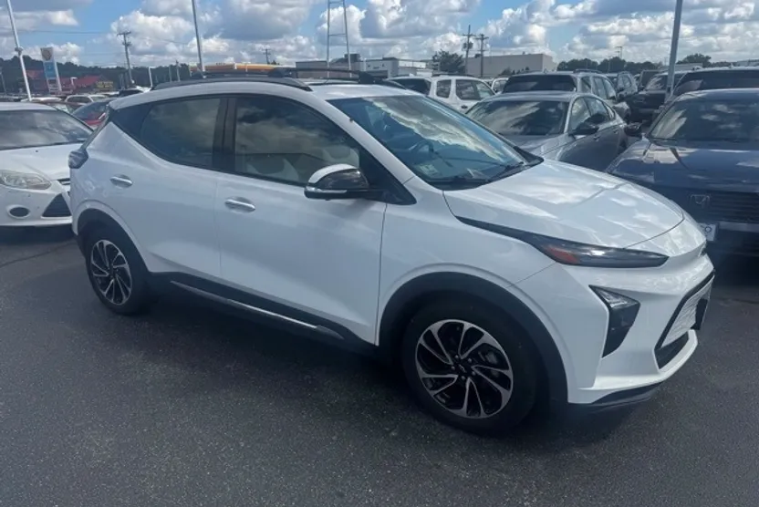 2022 Chevrolet Bolt EUV Premier photo 1