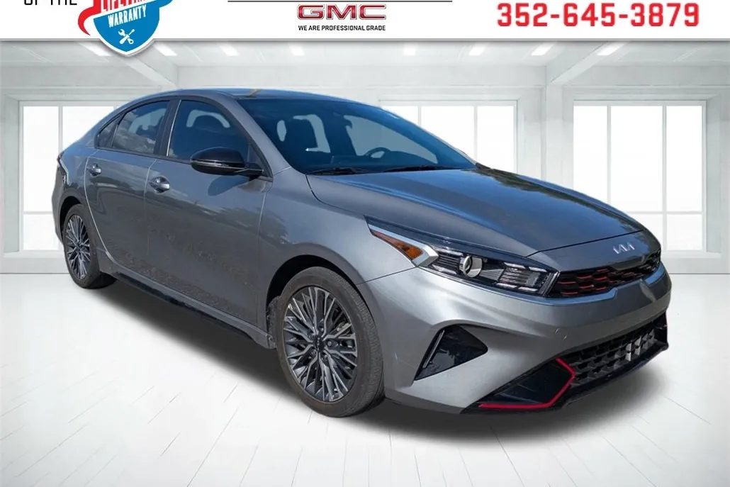 2023 Kia Forte GT-Line photo 1