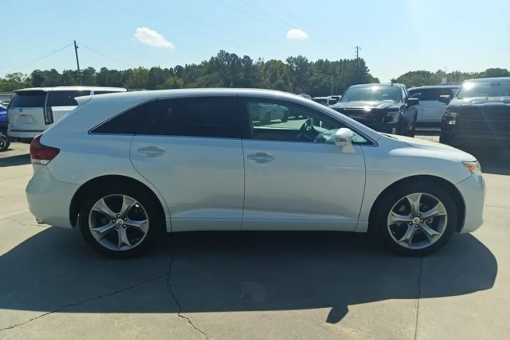 2013 Toyota Venza photo 1