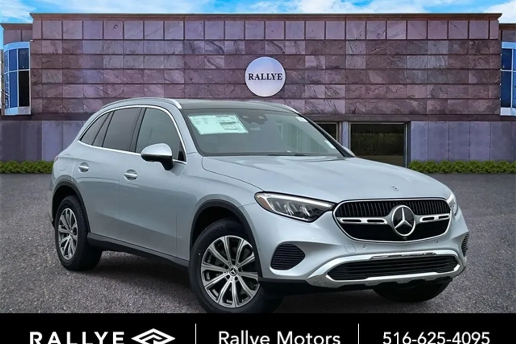 2025 Mercedes Benz GLC 300 4MATIC photo 1