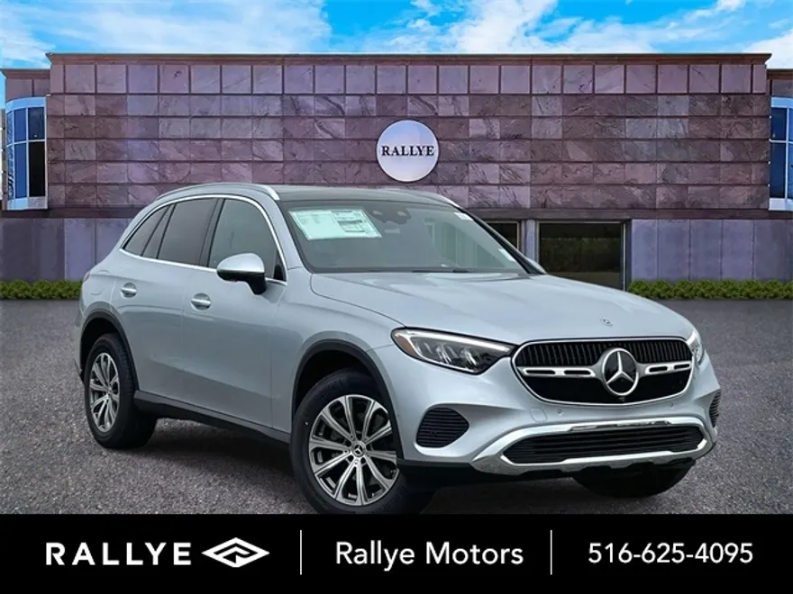 2025 Mercedes Benz GLC 300 4MATIC photo 1