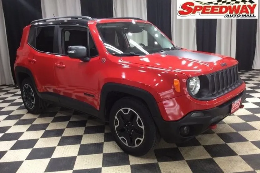 2017 Jeep Renegade Trailhawk photo 1
