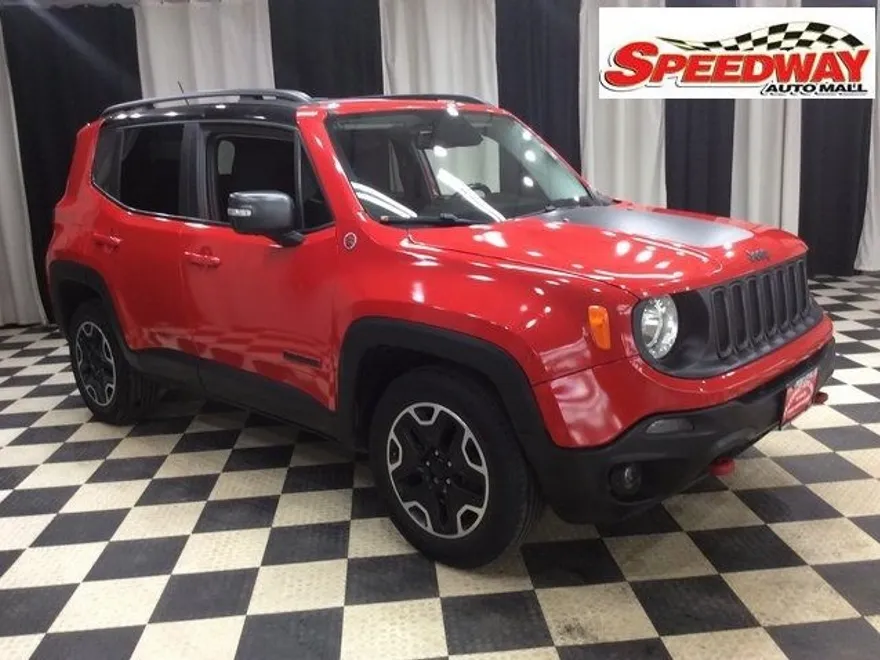2017 Jeep Renegade Trailhawk photo 1
