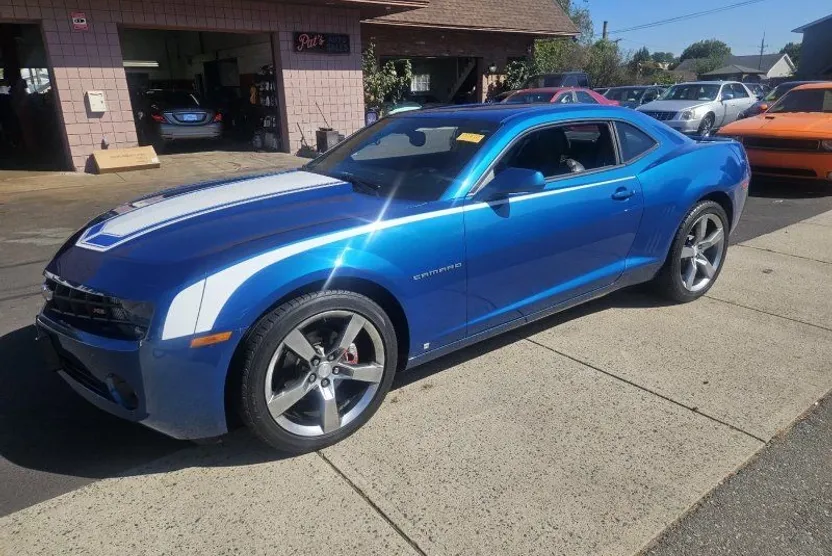2010 Chevrolet Camaro 2LT photo 1
