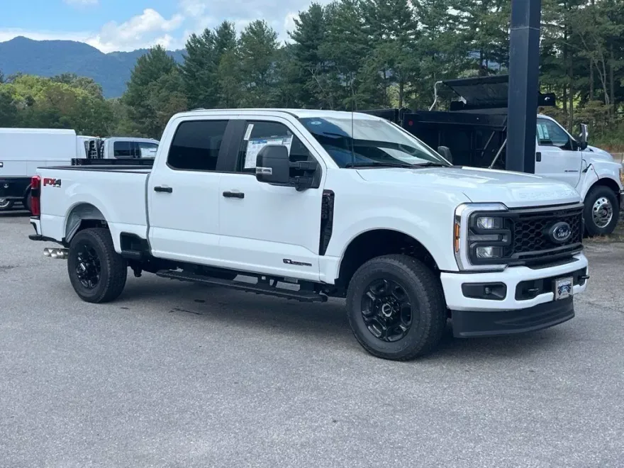 2025 Ford F-250 XL photo 1