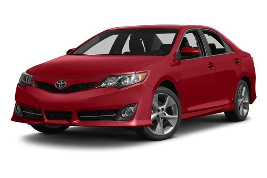 2014 Toyota Camry SE photo 1