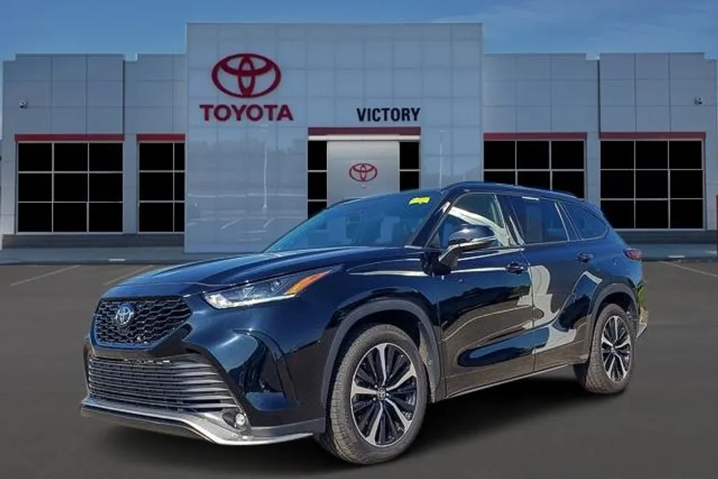 2022 Toyota Highlander XSE photo 1