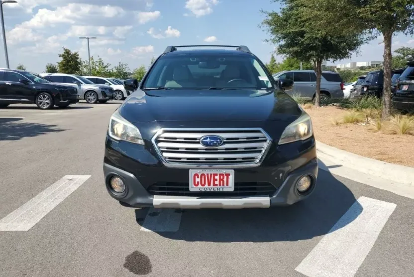 2016 Subaru Outback Limited photo 1