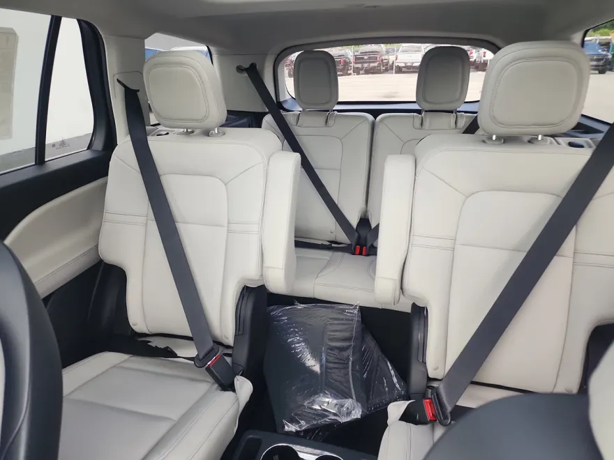 2025 Lincoln Aviator Premiere photo 1