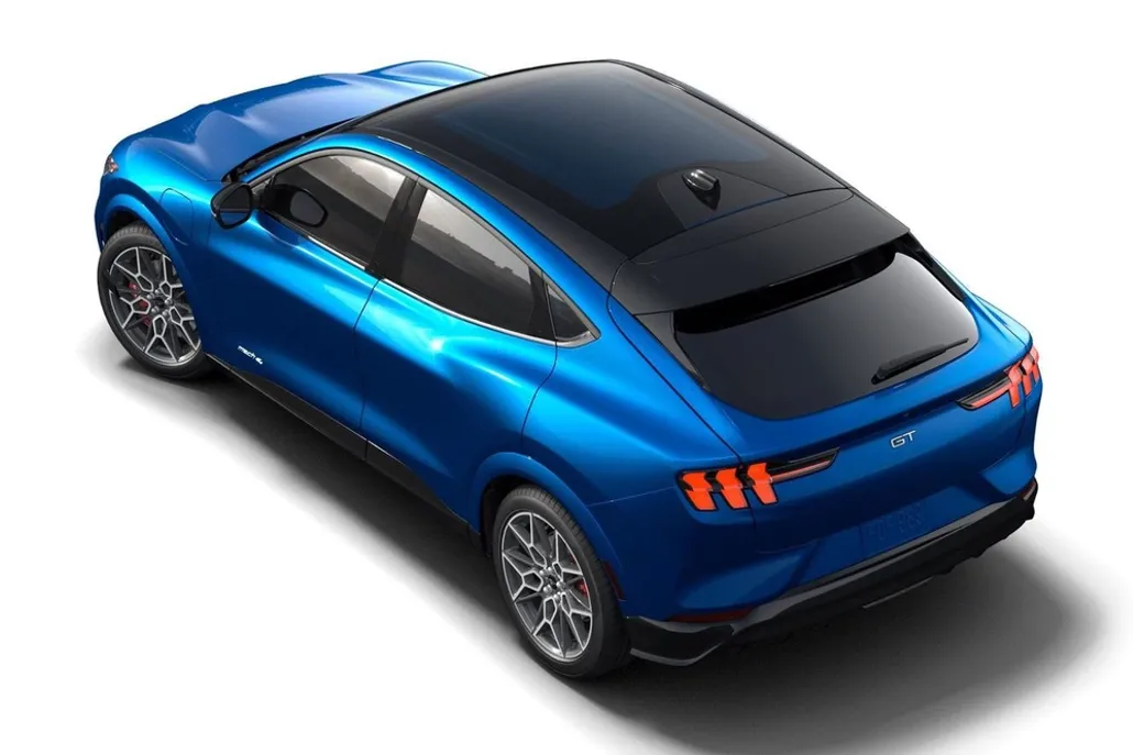2025 Ford Mustang Mach-E GT photo 1