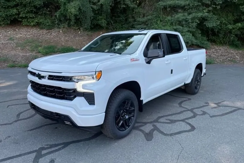2026 Chevrolet Silverado 1500 RST photo 1
