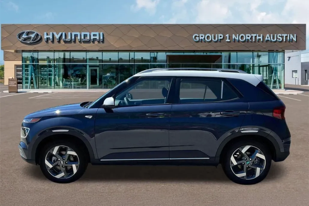 2025 Hyundai Venue Limited photo 1