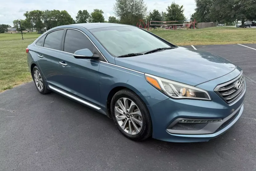 2017 Hyundai Sonata Sport photo 1