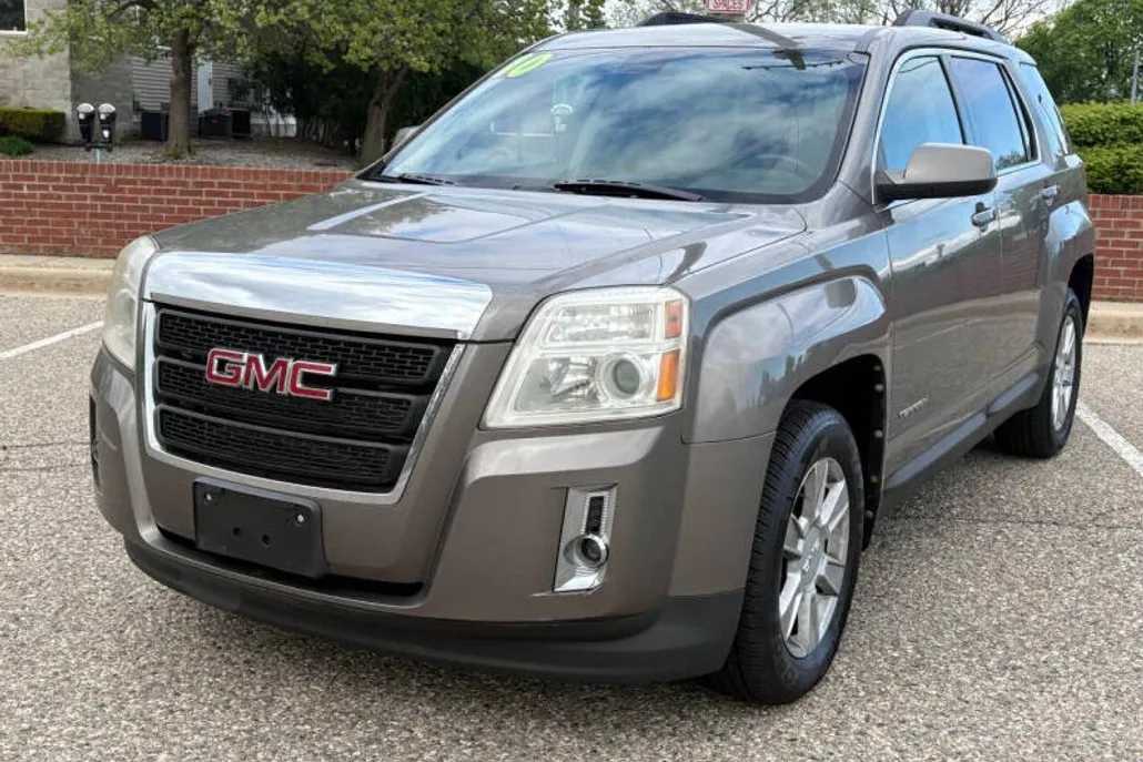 2010 Gmc Terrain SLE photo 1