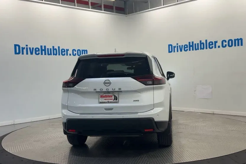 2026 Nissan Rogue SV photo 1