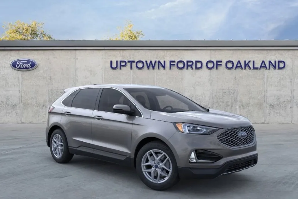 2024 Ford Edge SEL photo 1