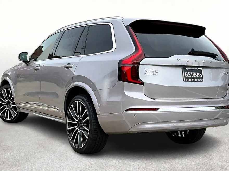 2026 Volvo XC90 Plus photo 1