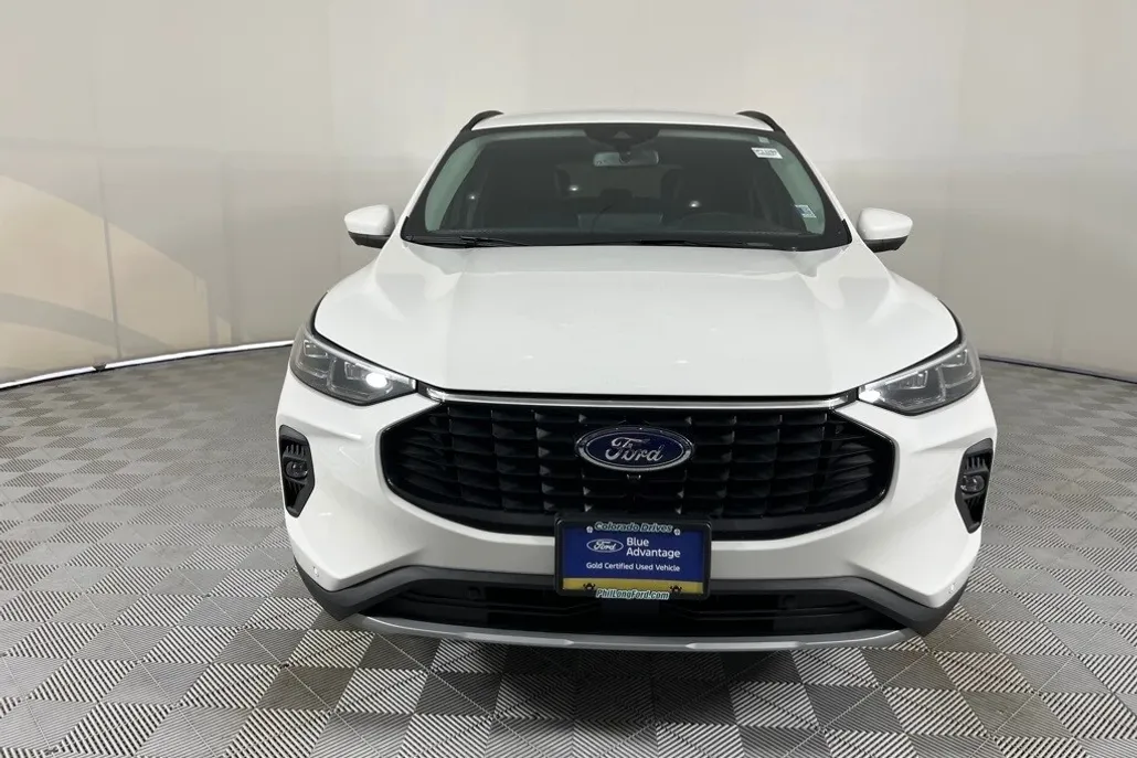 2024 Ford Escape Hybrid Platinum photo 1