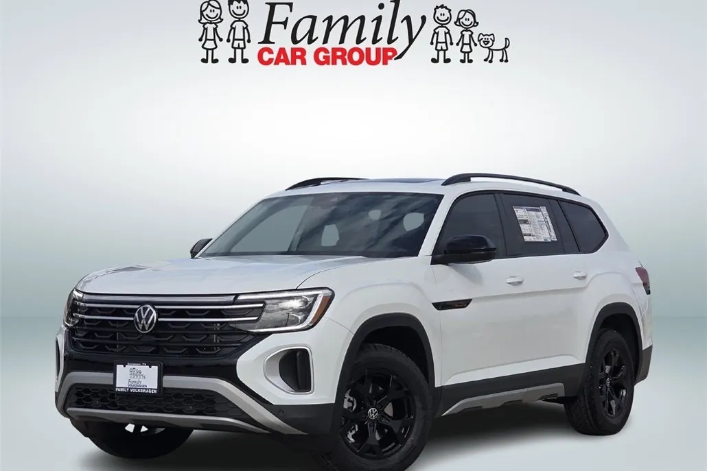 2025 Volkswagen Atlas Peak Edition SE photo 1